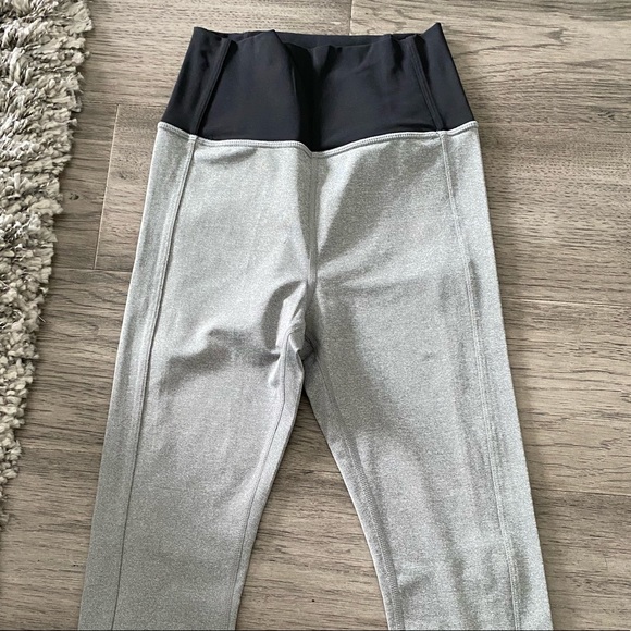 TITIKA Smokey Leggings - Picture 2 of 3